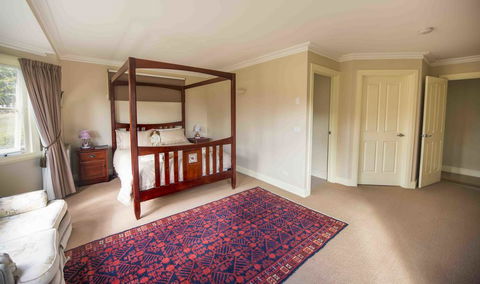 Wattle Grove Homestead Bed & Breakfast - Flights 0