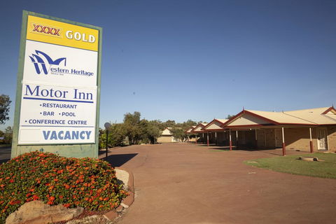 Western Heritage Motor Inn - Flights 0