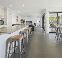 Whitsunday Family Escape - Flights