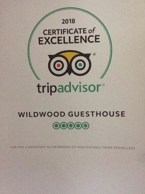 Wildwood Guesthouse - Flights 3