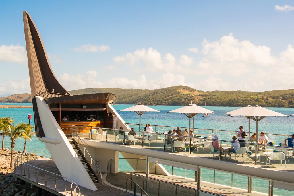 Hamilton Island QLD Flights