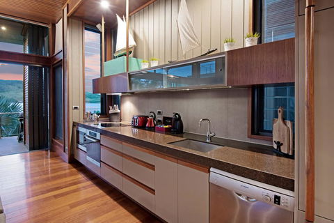 Yacht Club Villa 33 - Serenity - 4 Bedroom 4 Bathroom House Ocean Views 2 Buggies - Flights 1