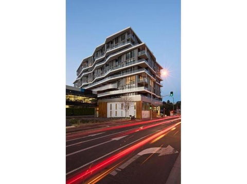 Yarra River Luxury 1BD Apartment - Flights 2
