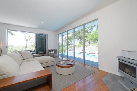 YARINGA - Retreat Style Accomodation With Swimming Pool - Flights 0