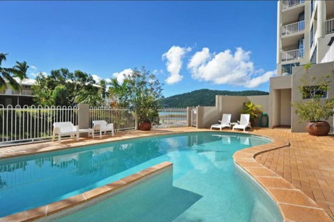 AirliediseNO Hills5min Walk 2 Port Of Airlie/Ferry TerminalWiFiNetflix - Flights 2