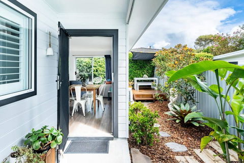 A Chic Coastal Hideaway At Toowoon Bay Beach - Flights 0