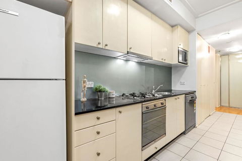 A Chic Studio Right Next To Darling Harbour - Flights 4