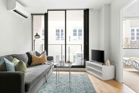 A Cozy 2BR Apt Near Southern Cross FREE Parking - Flights 4