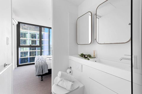 A Cozy & Comfy 2BR Apt Up In The Clouds Near CBD - Flights 2