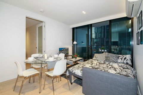 A Cozy & Stylish 2BR Suite In Melbourne CBD - Flights 2