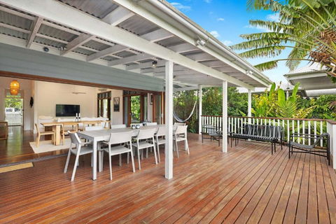A Perfect Stay - Margaret - Flights 4