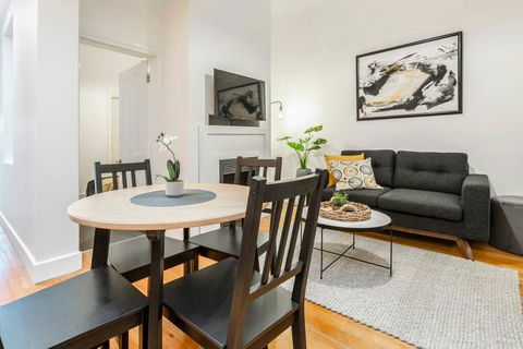 A Carlton Classic - Quaint Inner-City Getaway - Flights 0