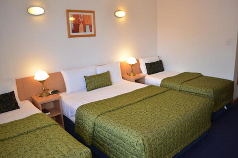 Airport Motel Brisbane - Flights 4