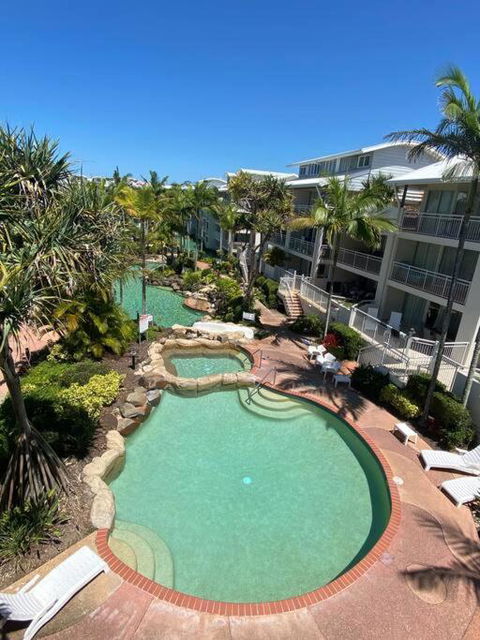 Alex Heads Beachfront Resort King Bed Studio Room - Flights 3