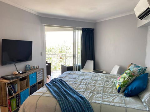Alex Heads Beachfront Resort King Bed Studio Room - Flights 4
