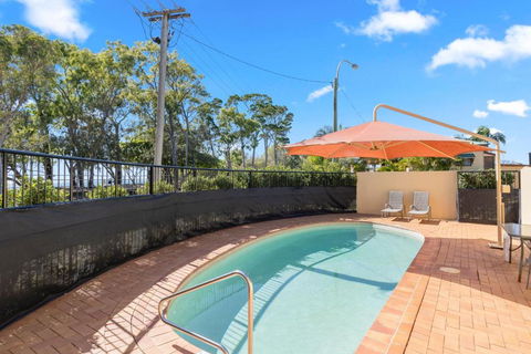 Alexander Beachfront Apartments - Flights 3