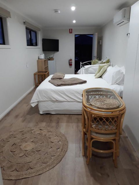 Aligning Health Retreat & Day Spa - Flights 4