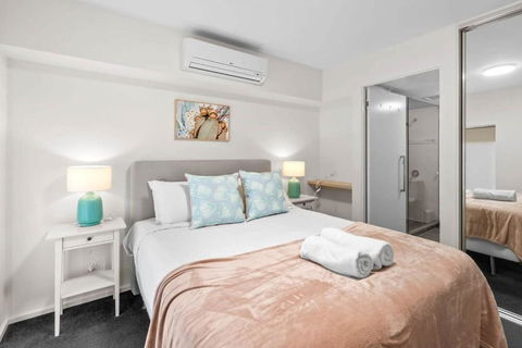 Amazing CBD 2BR Apt - Walkable & Wi-Fi & Charm - Flights 3