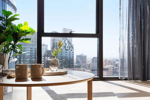 An Amazing 2BR Apt At Sapphire By The Gardens - Flights 0