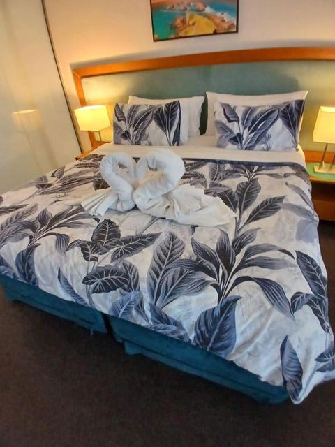 AN OCEAN,BEACHFRONT AND POOL VIEW Apartment 210 - Flights 1