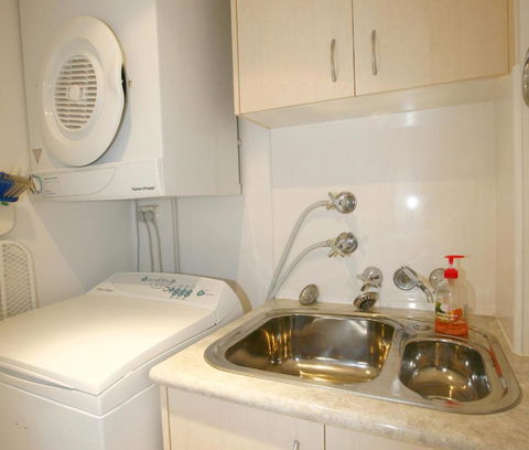 Allamanda U2 Awesome Location - Flights 1