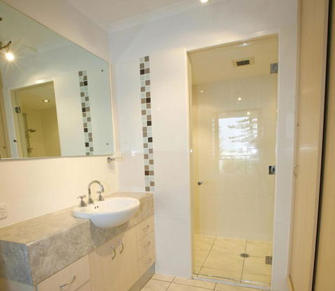 Allamanda U2 Awesome Location - Flights 4