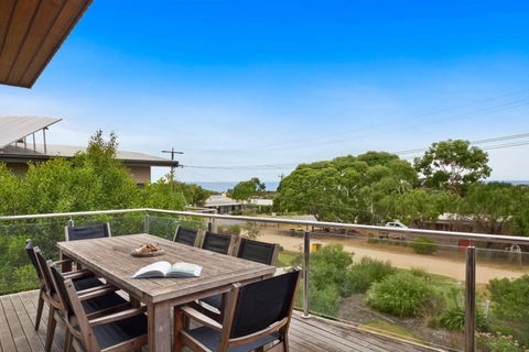 Aires Coastal Beach House Luxury With Ocean Views - Flights 3