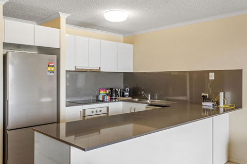 Albion Convenient Hideaway With Parking & Balcony - Flights 2