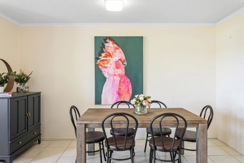 Albion Convenient Hideaway With Parking & Balcony - Flights 3