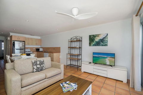 Apartment 8T - Flights 2