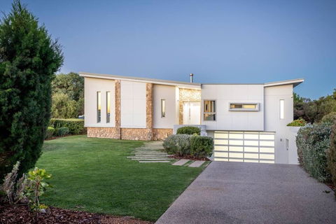 Apricus I Private Properties - Flights 1