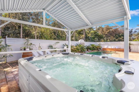 Aquablue Holiday Home - Hot Spa & Pool - 2m Walk To Beaches - Flights 1