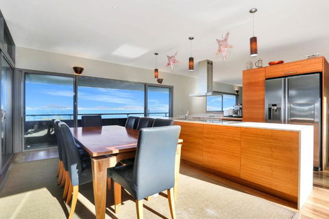 Architectural Design On The Beach - Flights 4