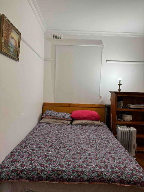 Ashburton Big Room With Shared Bathroom 1 - Flights 0