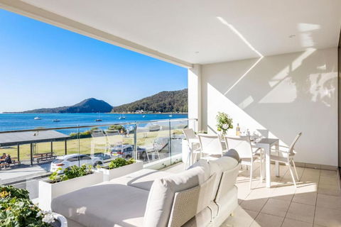 Aura 3 Spectacular Beachside Views - Flights 0