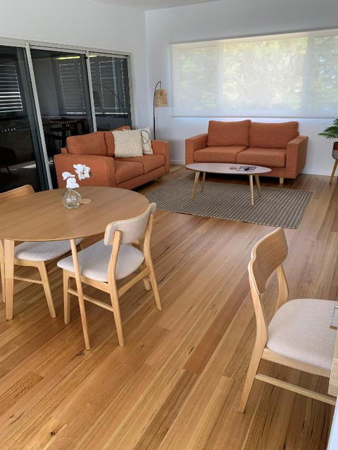 Aura Apartment-LJHooker Yamba - Flights 2