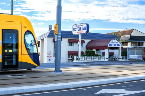Southport Motel & Apartments - Flights 1
