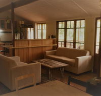 Boonah Cottage - Flights