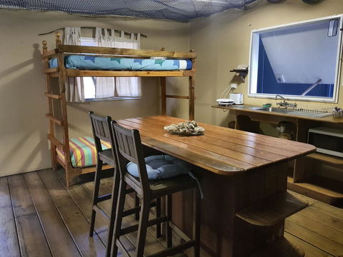 Arcadia Beach Guest House And Car Hire - Flights 33