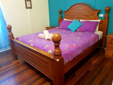 Arcadia Beach Guest House And Car Hire - Flights 10