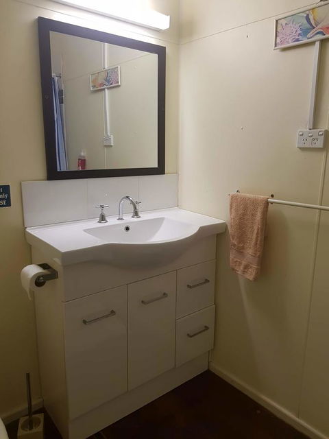 Arcadia Beach Guest House And Car Hire - Flights 26