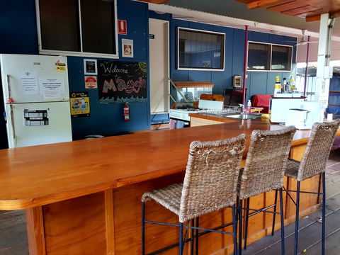 Arcadia Beach Guest House And Car Hire - Flights 41