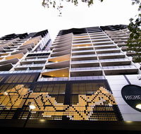Highgate CBD Apartment - Flights