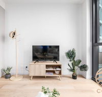 143 Summer Time Freshment in Melbourne Village - Flights