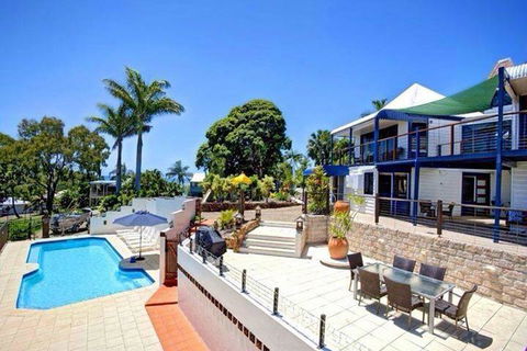 1770 Sovereign Lodge Retreat - Flights 0