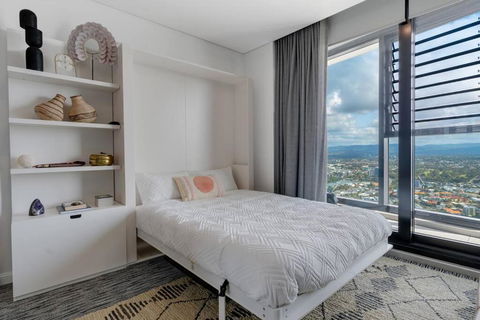 D-Ocean Retreat Modern 3-Bedroom Apartment - Flights 4