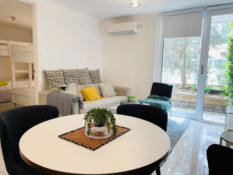D101 Charming Apartment- Free Parking - Flights 0
