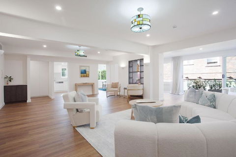 Dazzling Diamond, Point Piper Isyd - Flights 1