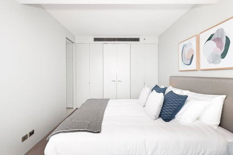 DH707 - 1 Bedroom Unit Victoria St - Darlinghurst - Flights 1