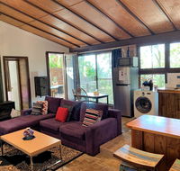 305 Montville - The Artist's Cottage - Flights